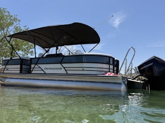 Brand new 2025 Pontoon Adventures with USCG captain