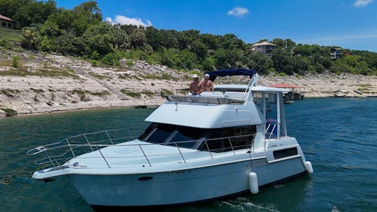 Luxueux yacht à carver de 40 pieds | Lake Travis, Austin, Texas