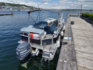 Capitained Pontoon Seattle Cruises com até 10 pessoas no máximo