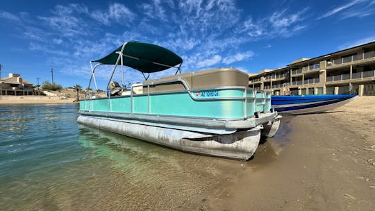 🐬16 Person 25ft Premier Pontoon w/ 150 HP Outboard