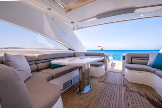 ¡Oferta de la semana! Yate Princess de 65 pies en alquiler en Ibiza, España.