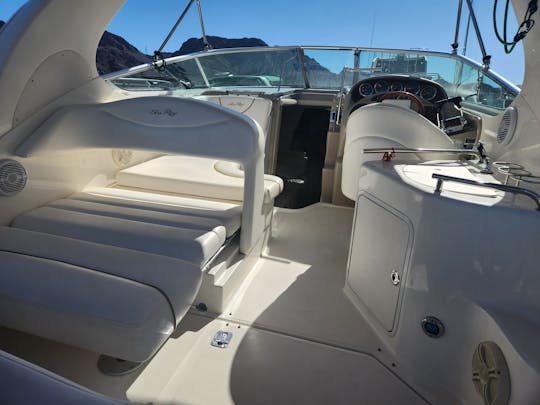 Unleash Adventure: Luxury Sun Dancer 280 Boat Charter on Lake Mead