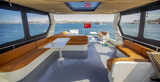 Ferretti 79 pés de luxo - Excursão de iate ao pôr do sol em Istambul Mix!!