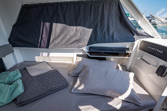  Location de yacht à moteur Beneteau Antares 8 à Pula, Hrvatska