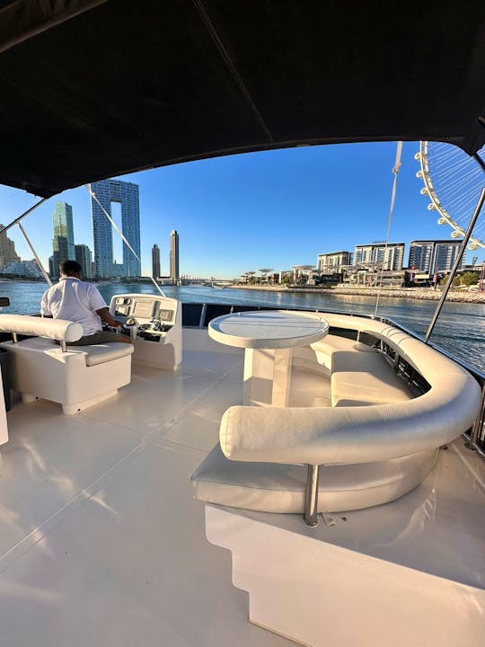 Luxurious 85Ft yacht with jacuzzi 