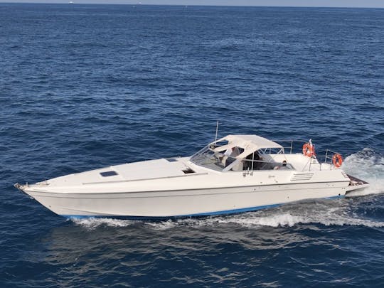 Yate a motor Cigala y Bertinetti Shark 45 en Malta con el capitán Henry