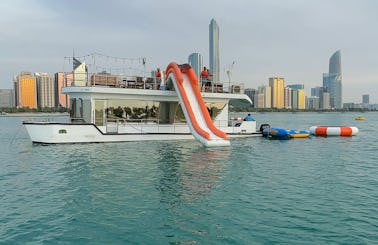 Discover the Beauty of Abu Dhabi's Coastline with a Sunshine Boat