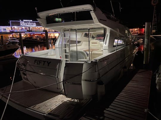 Intermarine 440 à Angra dos Reis