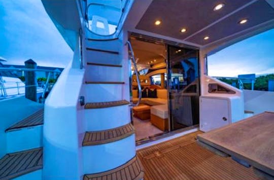 AZIMUT FLY BRIDGE 48' Yacht 2020