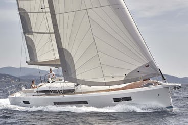 Jeanneau Sun Odyssey 490 (2024) en Grèce