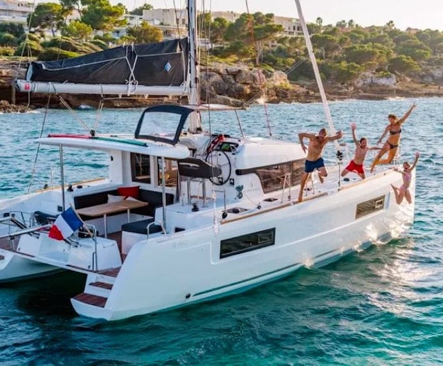 Catamaran for 18 guests in Faro Portugal