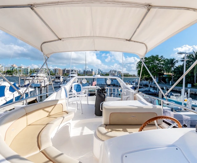 yacht rental for a day near me