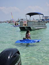 25' Tahoe Pontoon Rental in Fort Walton Beach, FL