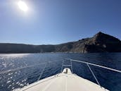 Crucero privado en yate en Santorini con comida y bebidas a la barbacoa