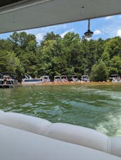 26ft Riviera Pontoon on Lake Norman