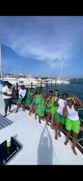 Private 47-Foot Yacht in Aruba 