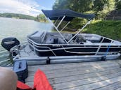 2022 21ft Princecraft Vectra Pontoon for Rent on Mtn Island Lake!