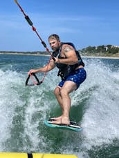 Wakesurf or Just Relax on Canyon Lake with me as your Experienced Captain