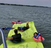 10 Person Party Boat Suncatcher Pontoon with Captain