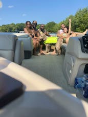 Fresh Air, Sun and Fun with Princecraft Vectra 23 Pontoon in Mooresville, NC