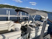 Bennington Pontoons Rental in Lake Geneva, Wisconsin