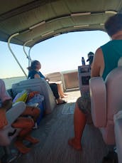 10 Person Party Boat Suncatcher Pontoon with Captain