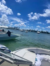 Ebbtide Motor Yacht in Miami Beach