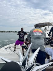 Catamarã Sailing Party de 60 pés em Miami, Flórida ($1.300 POR HORA)