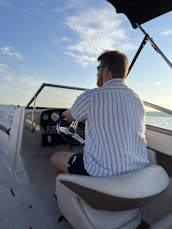 2023 SEA RAY SPX 210 for Daily Rental on Lake Washington or Lake Stevens
