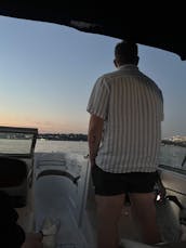 2023 SEA RAY SPX 210 for Daily Rental on Lake Washington or Lake Stevens