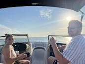 2023 SEA RAY SPX 210 for Daily Rental on Lake Washington or Lake Stevens