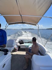 10 passenger pontoon for rent at lake Norman 