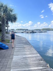 23ft Premier Sunsation Pontoon on Beautiful Lake Martin