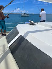 Custom Classic 68ft Sailing Yacht for Snorkeling Adventures in Klein Curacao!