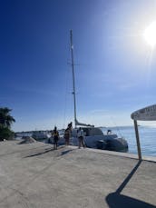 ¡Catamarán de vela Tucán de 40 pies para un increíble estilo de fiesta en San Pedro!