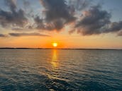 60ft Motor Yacht Charter in Beautiful Exuma, Bahamas