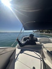 Azimut de 70 pieds avec 2 jet-skis inclus à Miami - Une heure gratuite !