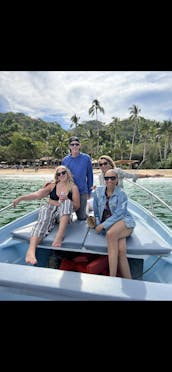 BOAT TOURS IN PUERTO VALLARTA ABOARD THIS "PANGA" 