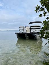 2021 Novo barco Tritoon Cypress Cay de 23 pés para alugar em Holmes Beach!!