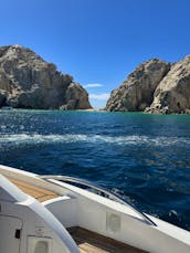 55ft Sunseeker Yacht: Luxurious Cabo Getaway