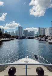 Discover Miami natural beauties on this amazing Meridian 40” Yacht