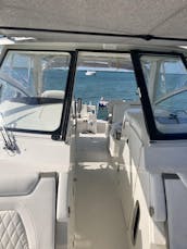 Key Largo Luxury 32 foot Worldcat Multi Activity Charter Up To 6 Passengers