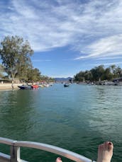 22' Smooth Rollin’ Pontoon in Lake Havasu City — Multi-day discounts available!