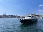 Beautiful Motor Yacht for tours in İstanbul