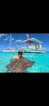 Charter with captain Bibi in Grand Cayman (bigger capacity boat)