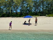 35ft Contender Express Snorkel/Beaching Charter in Nassau, Bahamas