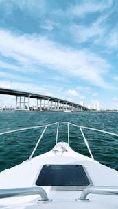 Fishing,Cruising, or Snorkeling on 25 ft Robalo in Palm Beach