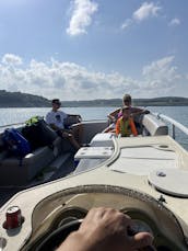 Harris Crowne 270 Pontoon Boat **Lake Travis Only**