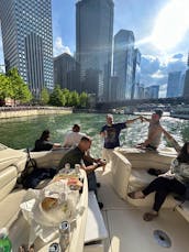 Maxum Yacht 44' in Chicago