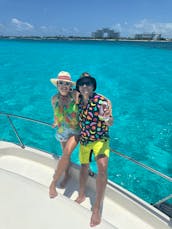 Luxury Yacht Experience: Cruise Cancun un Stile in our SeaRay 47ft